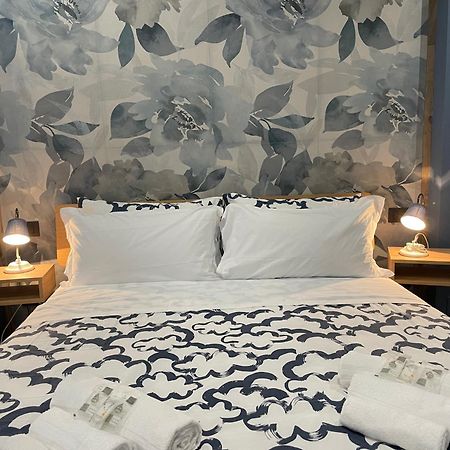 Helle Hus Guest House - 200M From Piazza Bologna Metro And 10 Minutes From The Colosseum Dış mekan fotoğraf