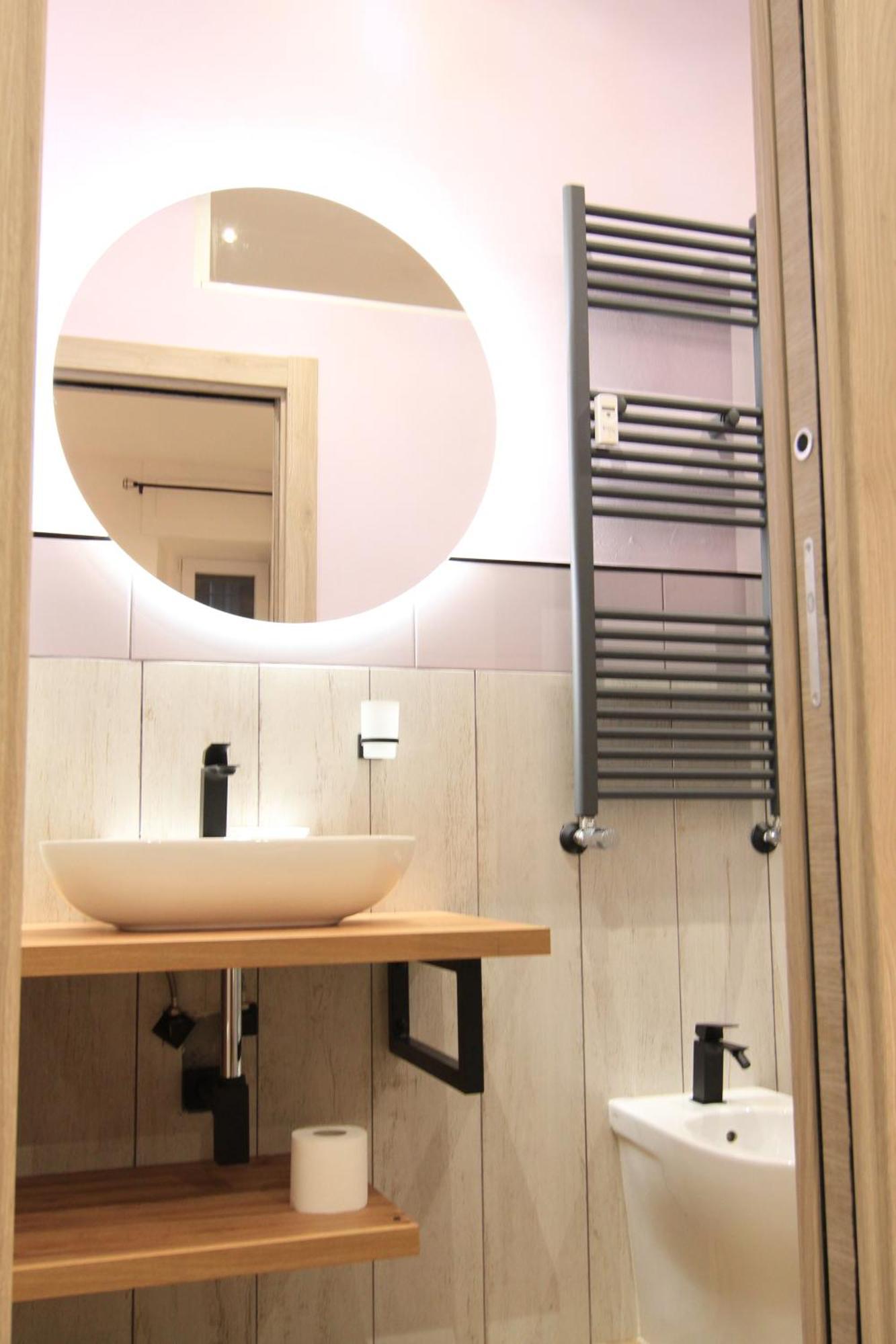 Helle Hus Guest House - 200M From Piazza Bologna Metro And 10 Minutes From The Colosseum Dış mekan fotoğraf