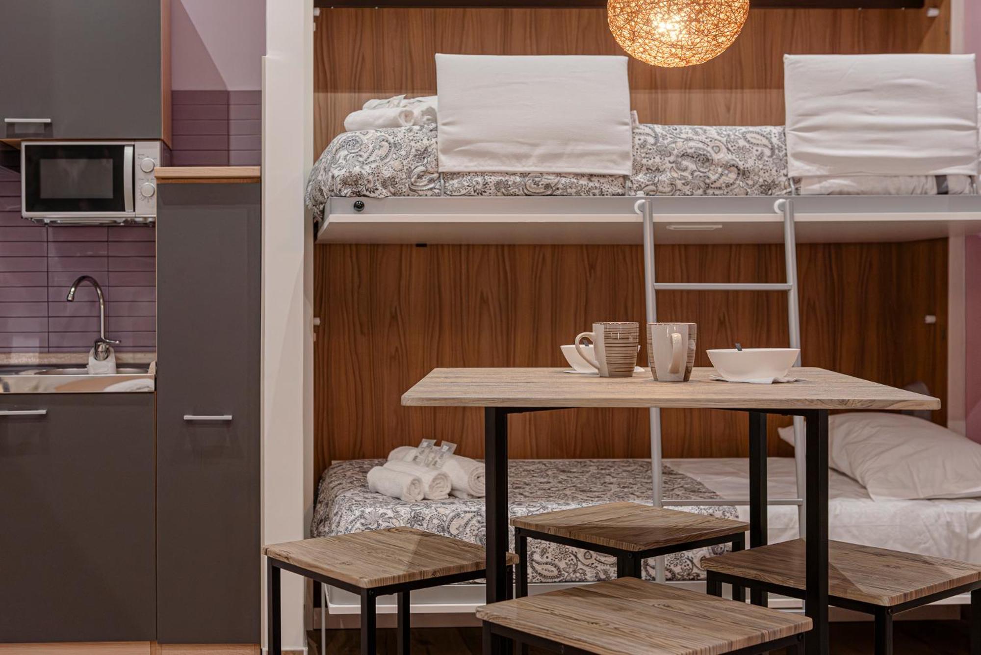 Helle Hus Guest House - 200M From Piazza Bologna Metro And 10 Minutes From The Colosseum Dış mekan fotoğraf