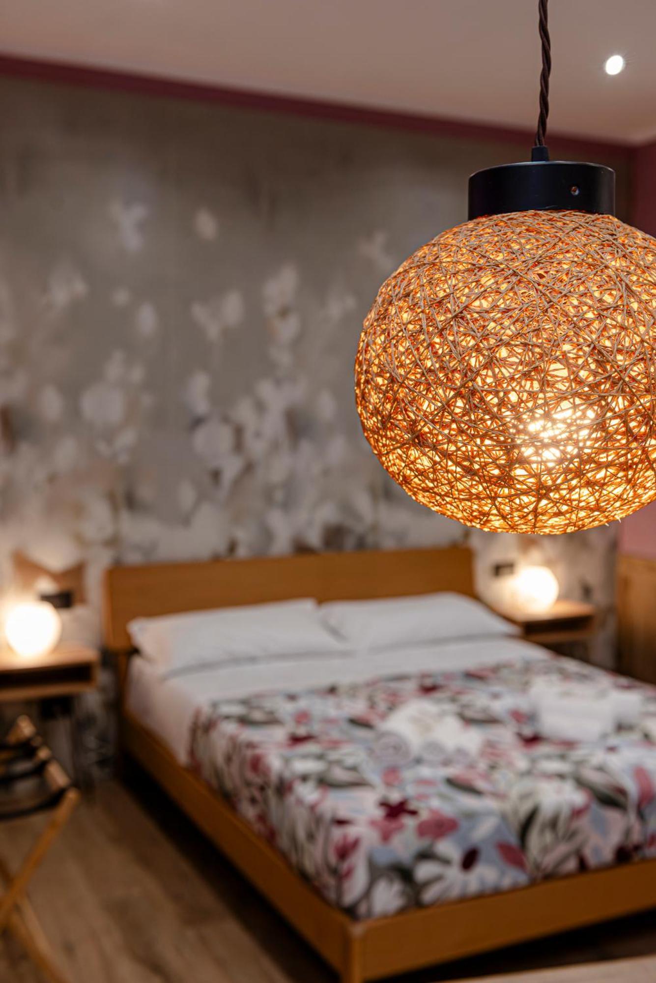 Helle Hus Guest House - 200M From Piazza Bologna Metro And 10 Minutes From The Colosseum Oda fotoğraf