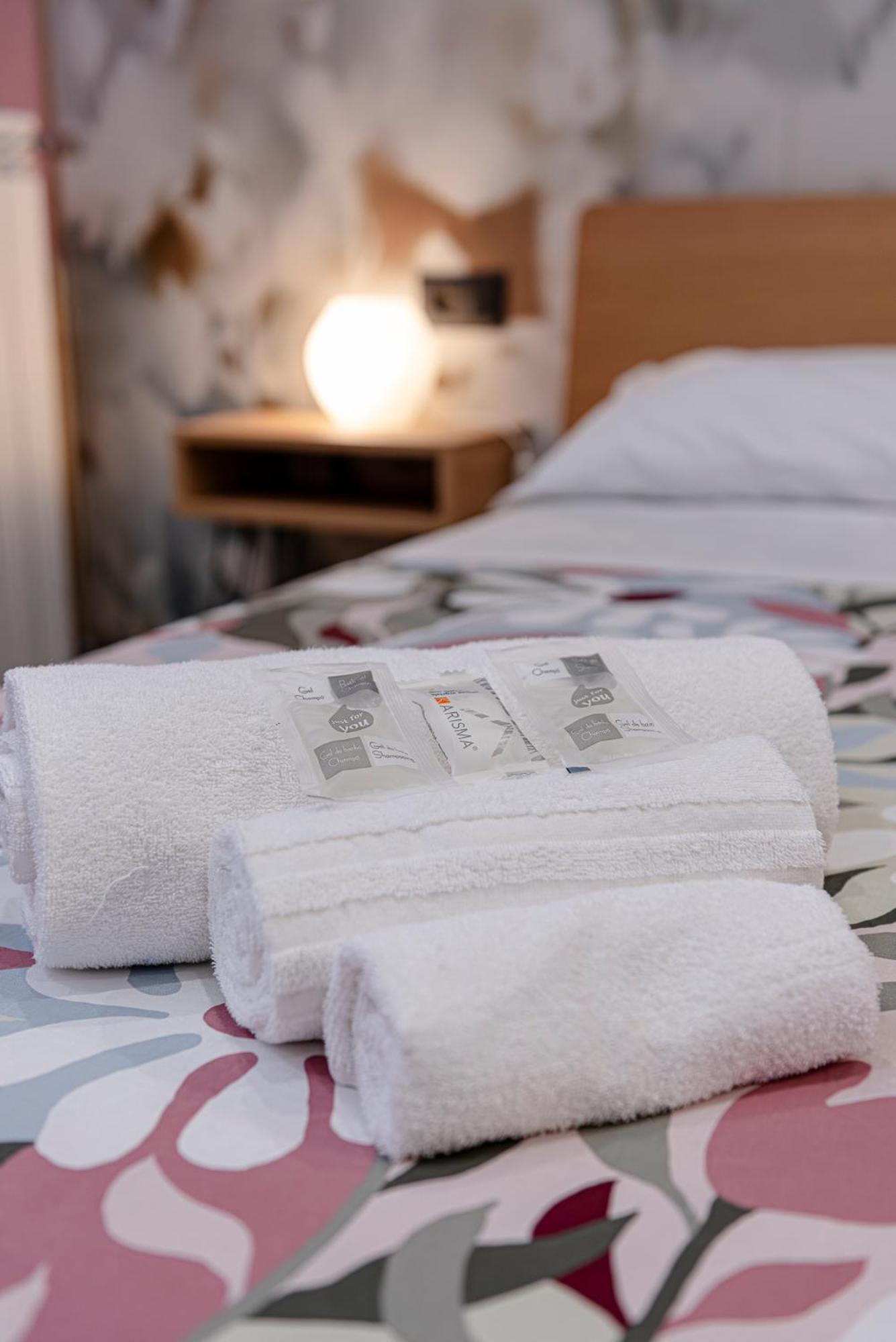 Helle Hus Guest House - 200M From Piazza Bologna Metro And 10 Minutes From The Colosseum Oda fotoğraf